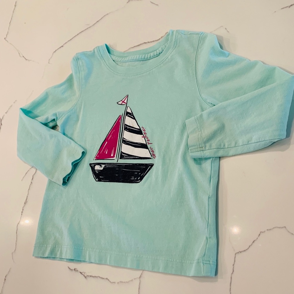 GUC Vineyard vine’s aqua sailboat long sleeve tee